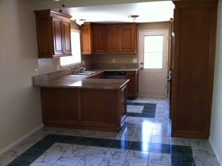 Building Photo - Newbury Park 4+2.5 w/family rm, 2 fireplaces, cul-de-sac! (729 La Grange)