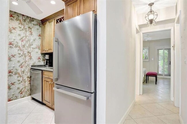 Building Photo - 3215 SE 10th St