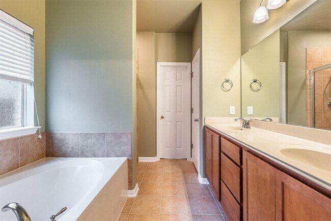 Building Photo - 1317 Sundrop Cove