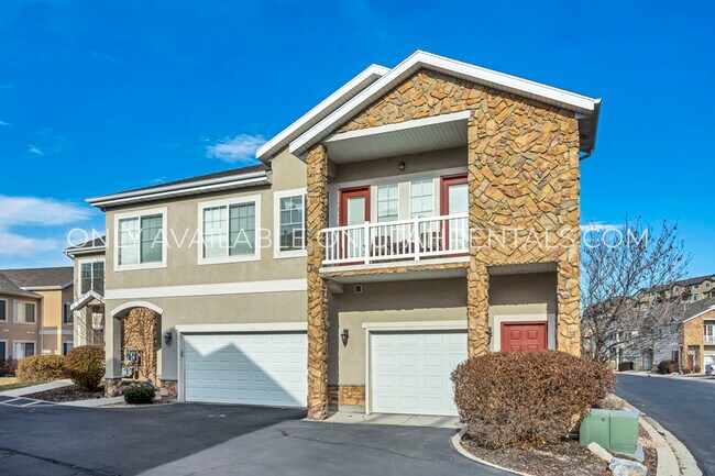 Building Photo - 1132 Canyon Meadow Dr