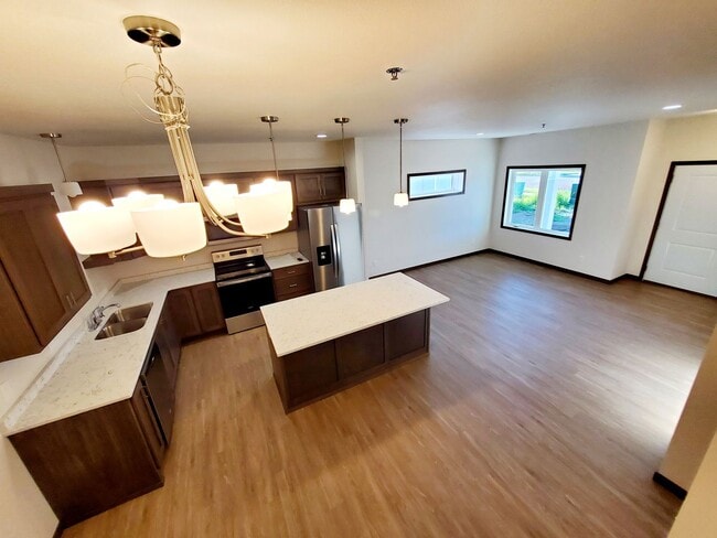 Building Photo - 4450 Cumberland Loop
