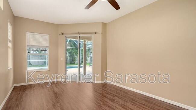 Building Photo - 6219 Aventura Dr