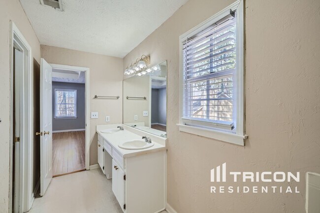 Building Photo - 1378 Glen Verde Ct
