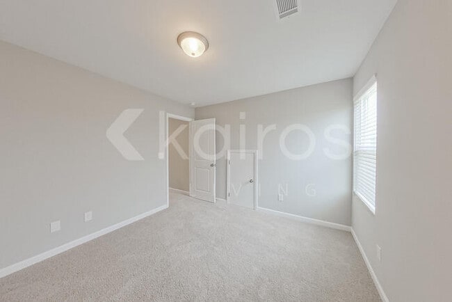 Building Photo - 5016 Cobalt Fls Bnd