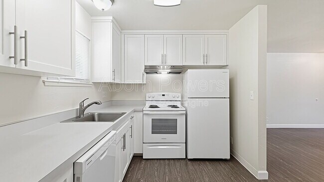 Building Photo - 2760 Coloma St