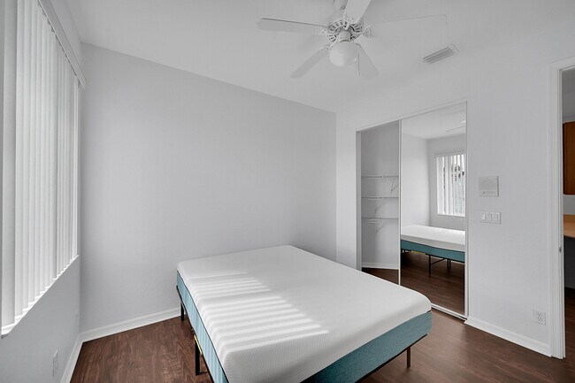 Building Photo - 4627 Windward Cove Ln