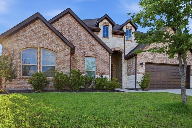Building Photo - 208 Sequoia Dr