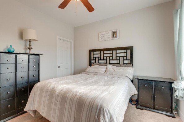 Building Photo - 2043 Pinecrest Dr