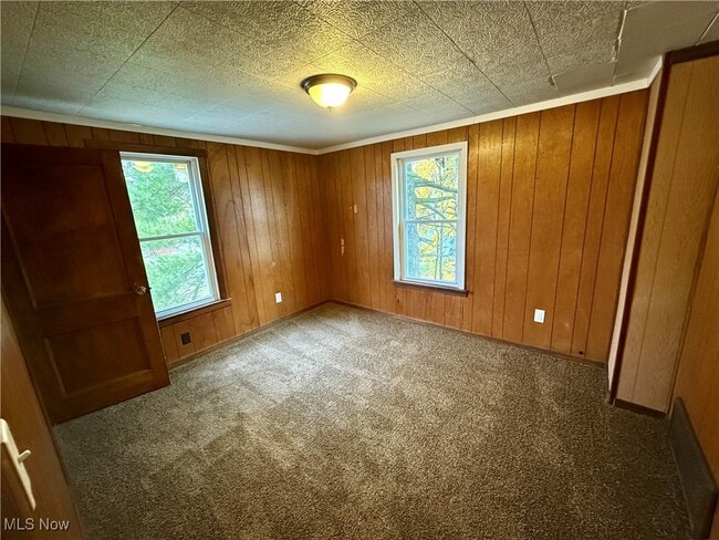 Building Photo - 846 Lee Dr