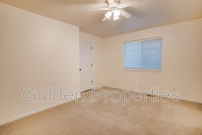 Building Photo - 7665 N Courcelles Pkwy