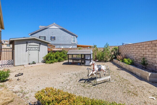 Building Photo - 4 bedrooms / 3 bathroom OPEN floor plan HOUSE for rent in LANCASTER