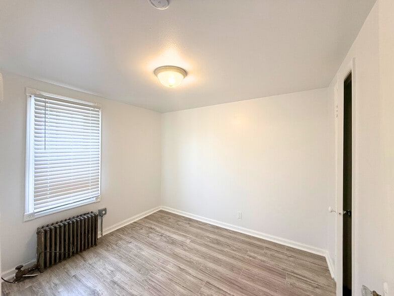 Building Photo - 29222 Grand River Ave