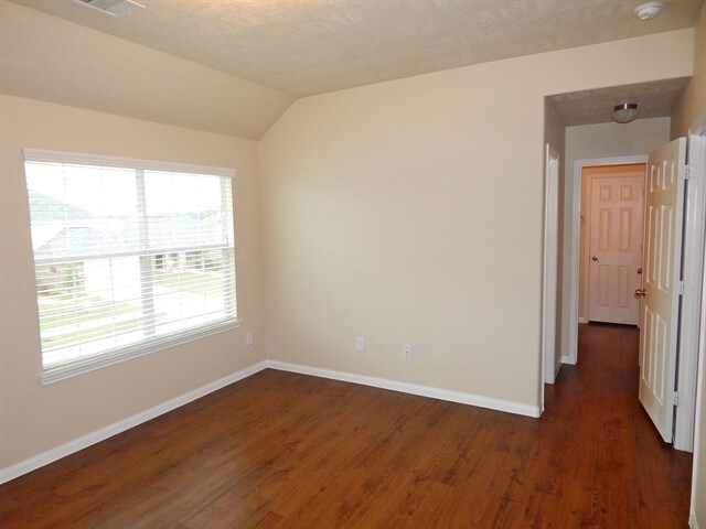 Building Photo - 3406 Maris Way