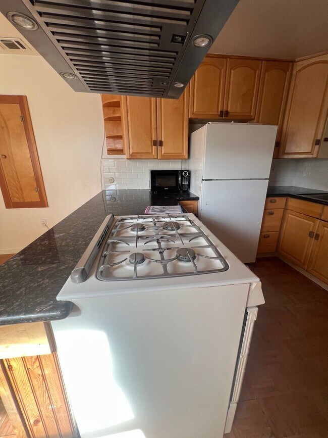 Building Photo - Charming 3-Bedroom, 2-Bath Tri-Level Home with Unfinished Basement