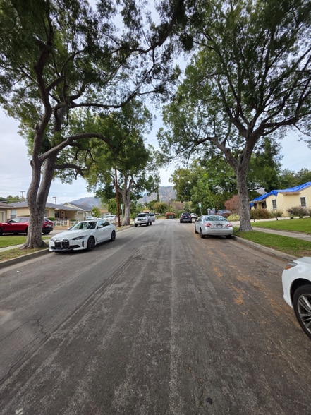 Building Photo - 470 Mercury Ln