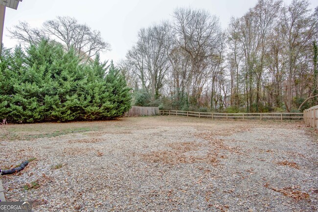 Building Photo - 1698 Temple Ave