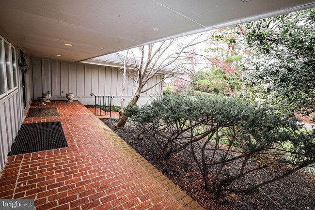 Building Photo - 6025 Orris St