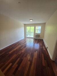 Building Photo - 35-31 10th St