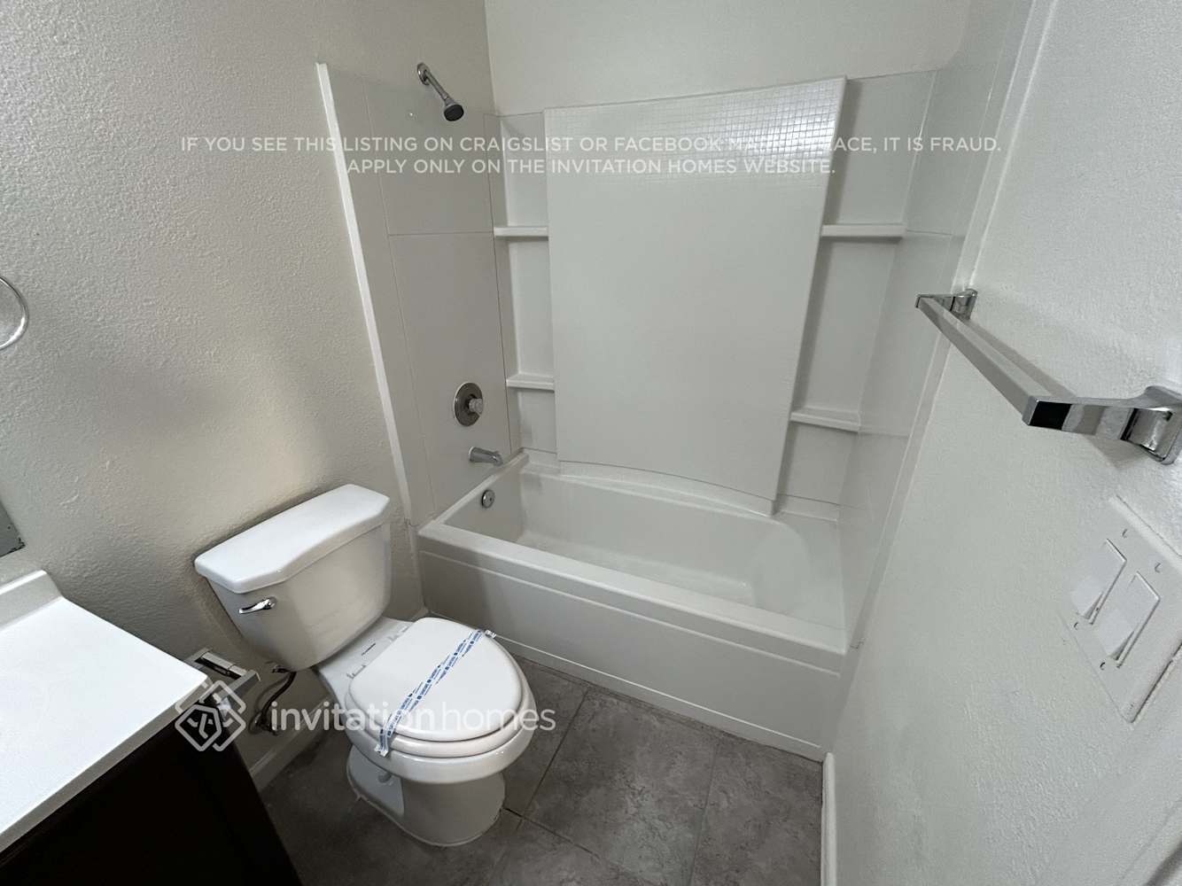 Building Photo - 3807 N 84th Ln