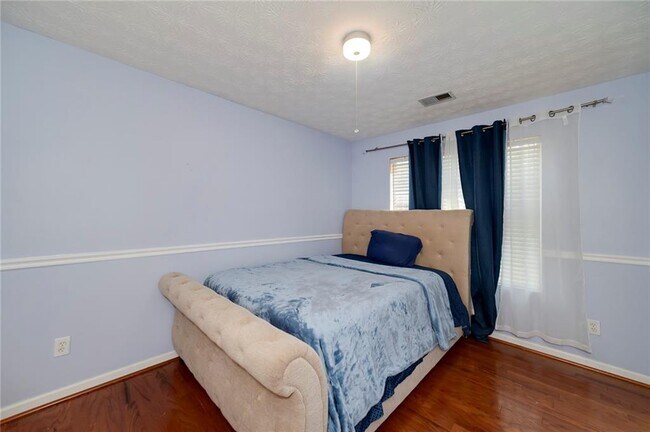 Building Photo - 6675 Princeton Park Ct