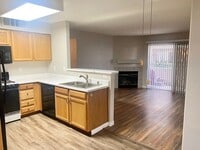 Building Photo - Beautiful 2 bedroom 2 bath Downstairs Condo