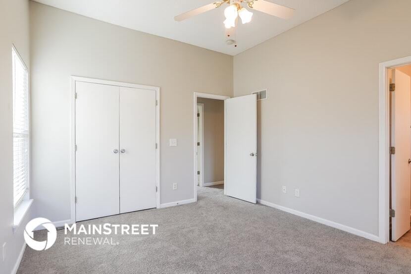 Building Photo - 960 N Walnut St