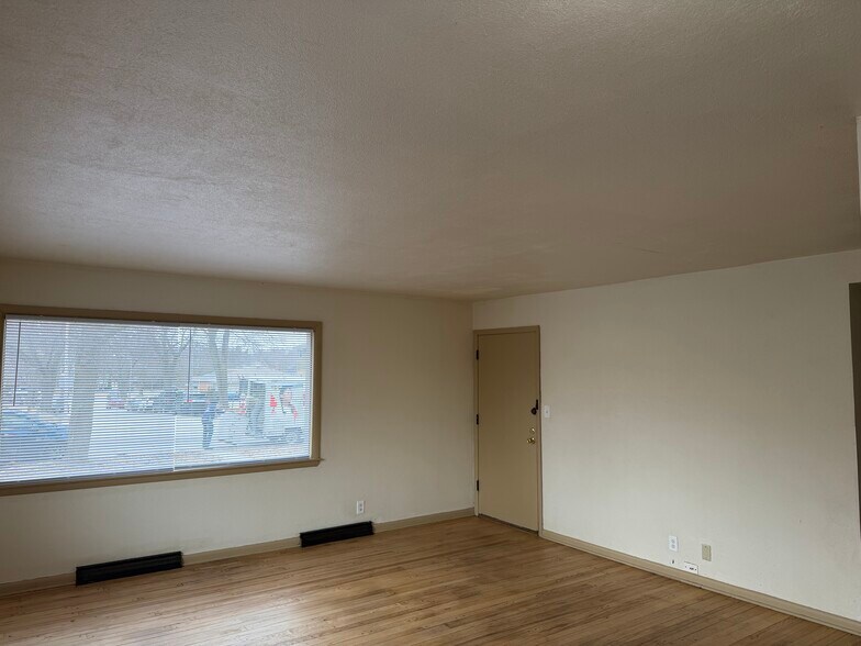 Building Photo - 4042 N 100th St