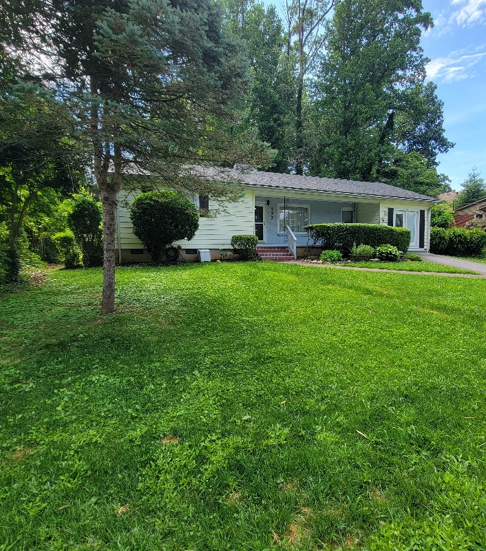 Building Photo - 177 Chiles Ave