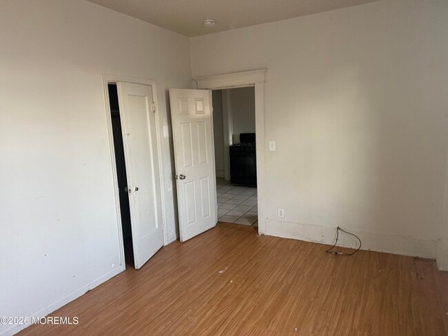 Building Photo - 56 Main St