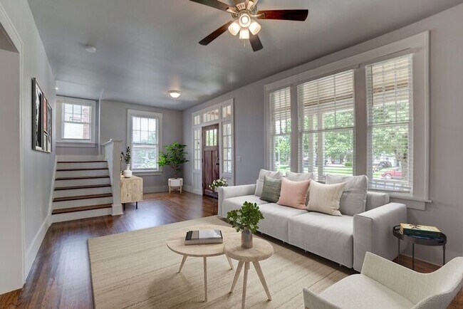 Primary Photo - Downtown 3/2.5 Fully Remodeled!