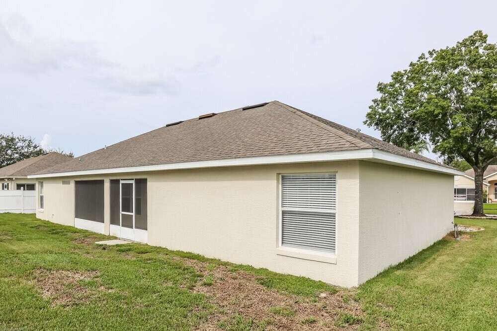 Building Photo - 1052 Sadie Ln