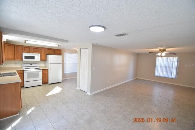 Building Photo - 17707 Sunrise Dr