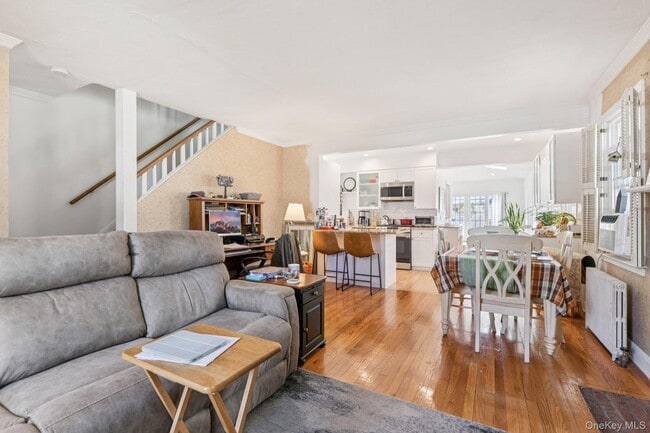 Building Photo - 21 Bayview Ct