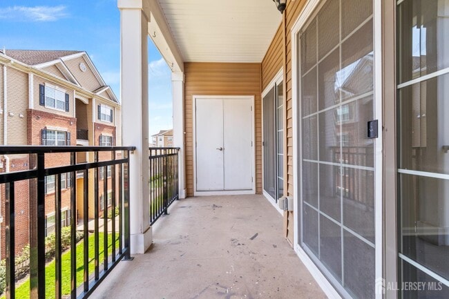 Building Photo - 434 Micali Way