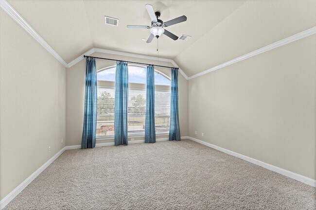 Building Photo - 10 Cayuga Pond Ct