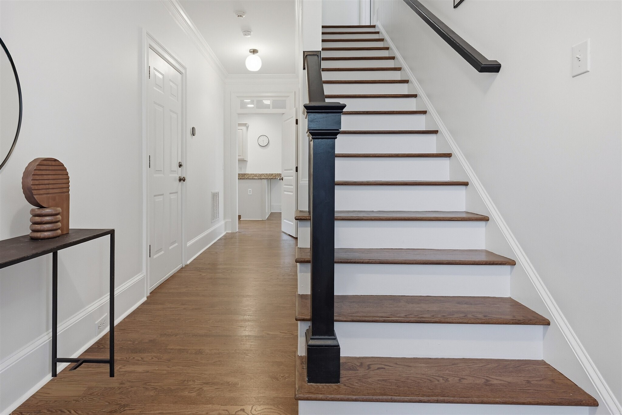 Building Photo - 2555 Hazel Dr SE