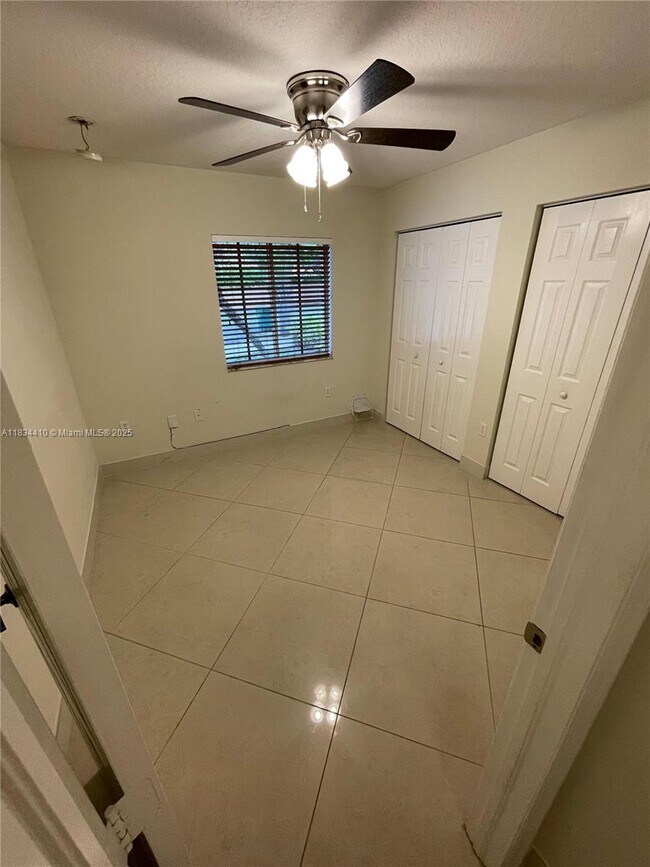 Building Photo - 4101 SW 148th Pl