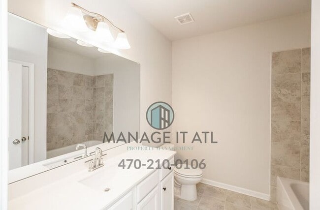 Building Photo - Elegant 4 Bedroom Townhome in Prime in Doraville