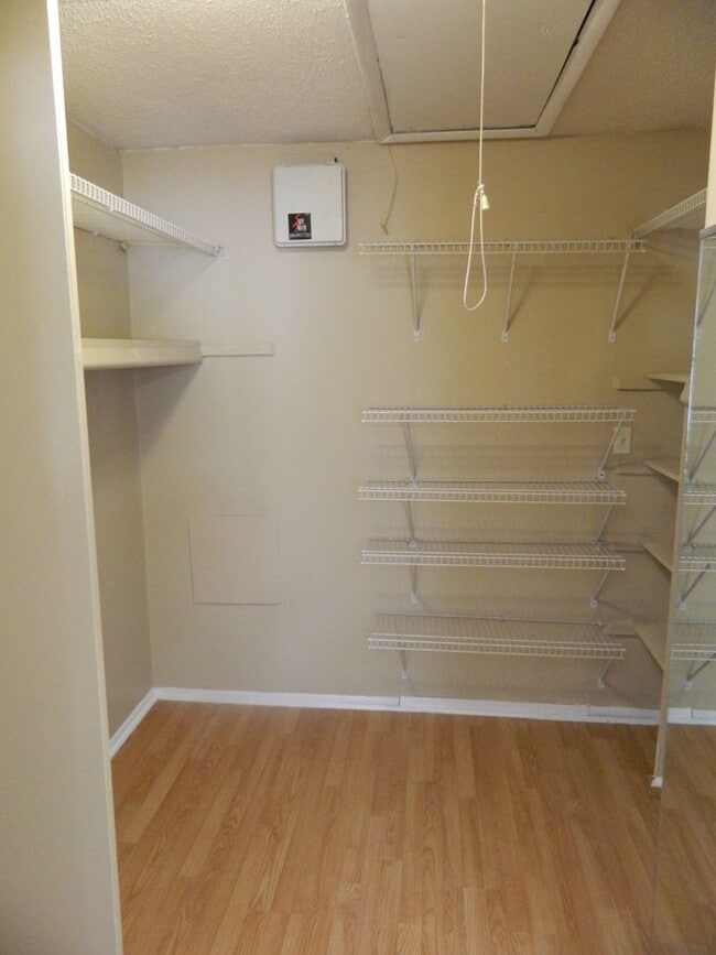 Building Photo - 1 Bed / 1 Bath Condo with Balcony – Seminole County – Water Included!