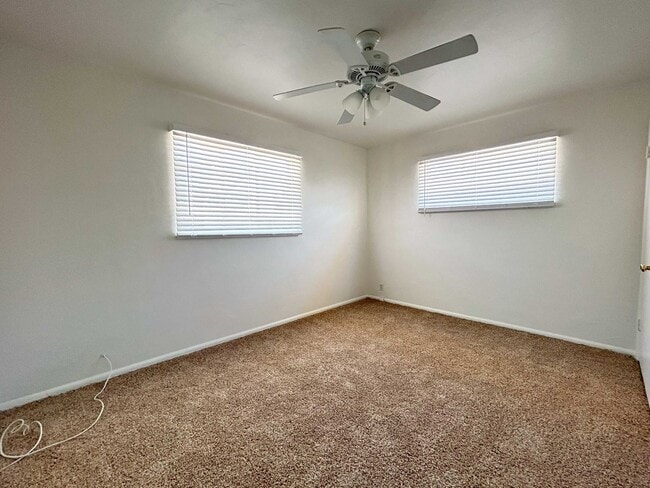 Building Photo - Highland Estates