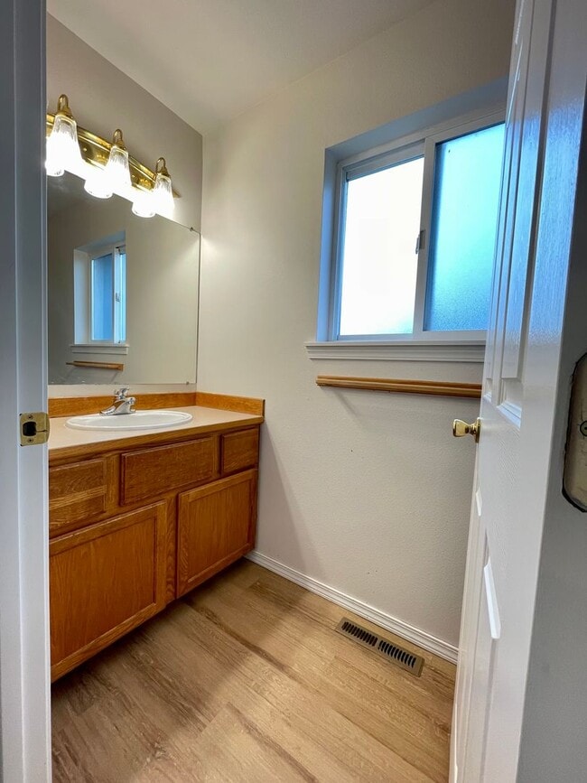 Building Photo - Beautiful Home on Indiana Drive in Ellensburg