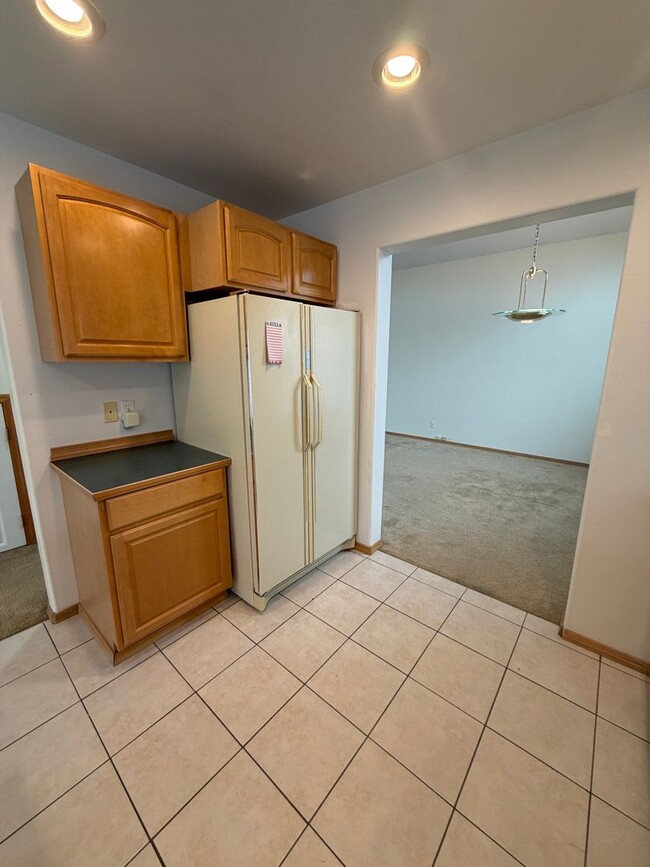 Building Photo - Waterfront home w/Large Dock