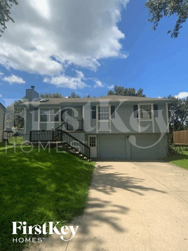 Building Photo - 712 N Mohican Dr