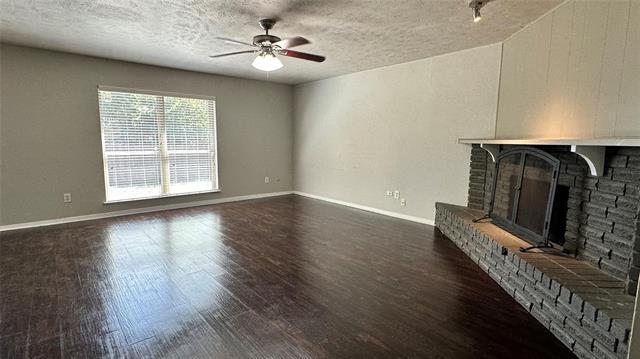 Building Photo - 534 Windsor Dr