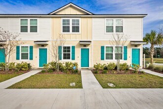 Building Photo - 2-Bedroom Townhome for Rent with Private En-Suite Baths & Screened Porch
