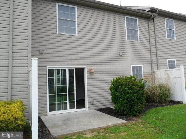 Building Photo - 142 Sable Dr