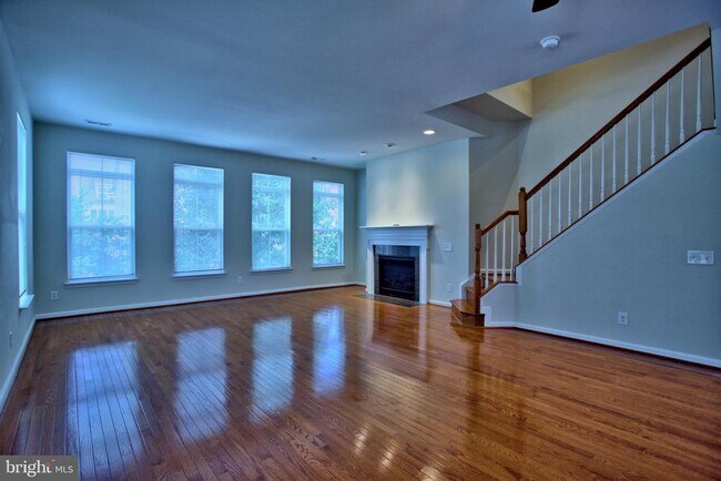 Building Photo - 9612 Stockwell Ln
