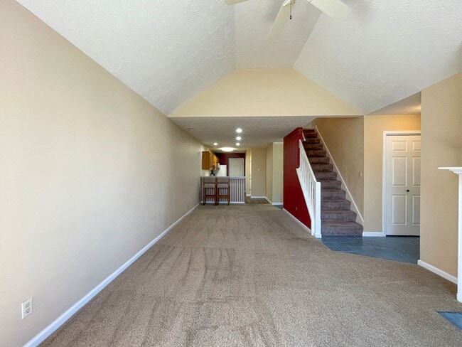 Building Photo - Near Local Shops and Restaurants