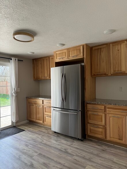 Building Photo - 2327 Don St