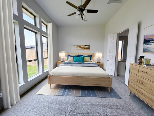 Building Photo - 5406 Holly Holw Ln